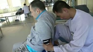 фильм19травма--перелом шеи занятия руками с инструктором