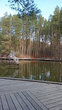 Лесное озеро Полуденка в Башкирии.