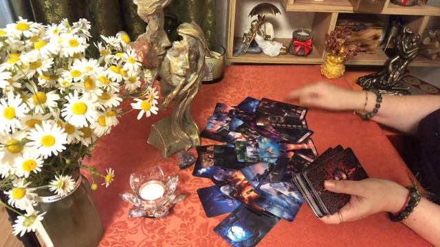 🤔🙈Как в дальнейшем сложится жизнь загаданного мужчин?💔Невероятно!! смотреть онлайн