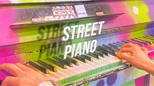 Street piano