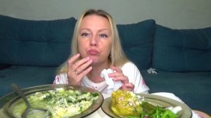 Мукбанг суп с капустой ,перец фаршированный. еда на камеру