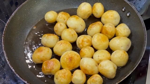 ЖАРЕНАЯ МОЛОДАЯ КАРТОШЕЧКА ЦЕЛИКОМ!! ЗОЛОТИСТАЯ  и ХРУСТЯЩИЯ!