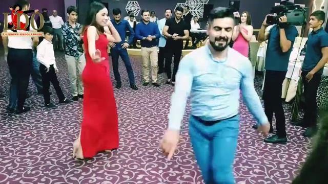 #Новая #Лезгинка #2019 Девушка Танцует С Парнями Очень #Классно смотреть онлайн