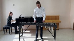 Д.Шостакович , ч.4 “Бурлеска” Концерта  №1, ля минор, соч.77
исполняет Лев Романюк, ксилофон