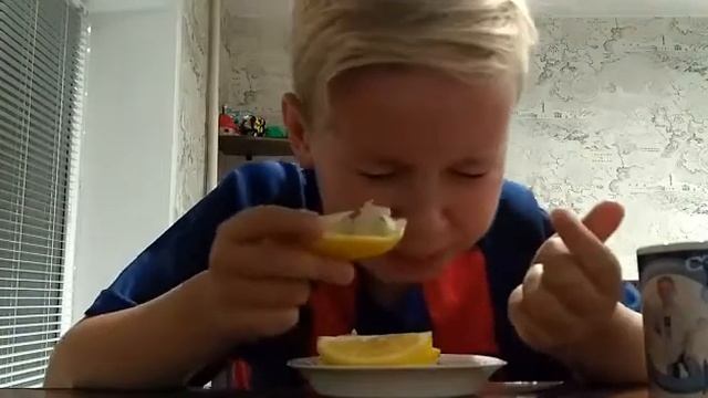 ЧЕЛЕНДЖ!!!ШОК!!! Ем ЛИМОН!!! смотреть онлайн