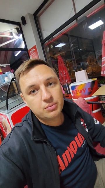 Ночью в Стамбуле, еле нашел кафе, поел на 250 рублей смотреть онлайн