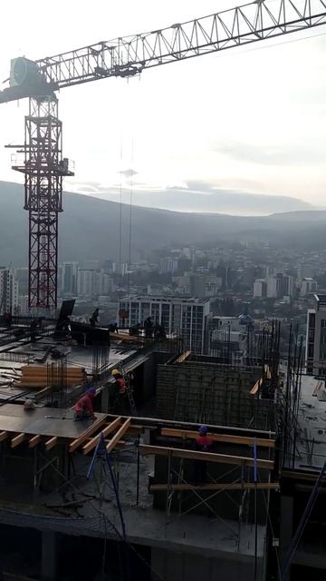 Арчи Исани блок Д на стадии строительства. смотреть онлайн