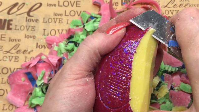 🎧АСМР ФЕМИНИЗМ- Шёпот с ушка на ушко. Мягкое лакированное мыло- Резка. ASMR Cutting Soft soap. смотреть онлайн