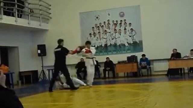 рукопашка..актобе -хромтау 09.02.2013.mp4