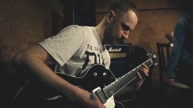 Monroe - Чемодан (Acoustic) смотреть онлайн