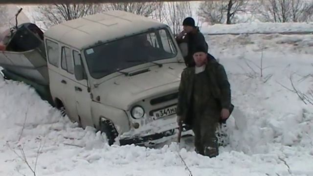 Уаз в кювете