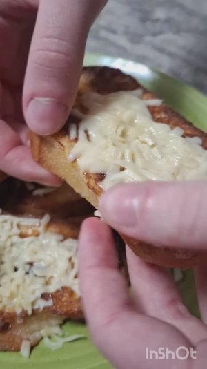 Гренки в льезоне , с сыром#завтрак/гренки#готовимдома#яйцозавтрак#жаримгренки
