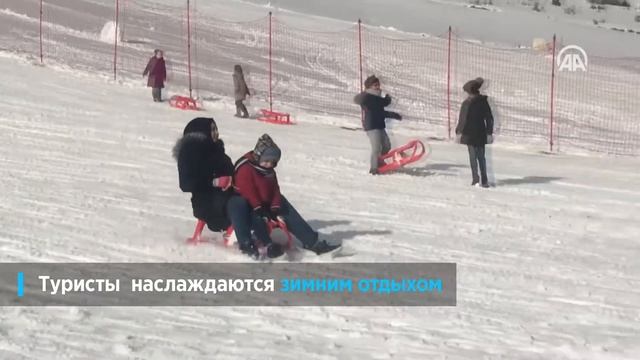 Горнолыжный курорт «Келтепе» в провинции Карабюк в Турции переполнен в период зимних каникул смотреть онлайн