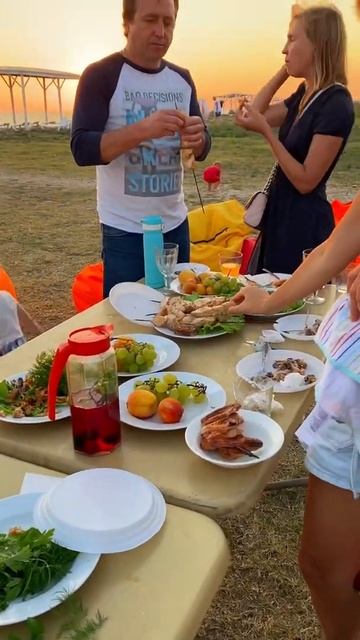 Ужин на берегу. Крым 2021 смотреть онлайн