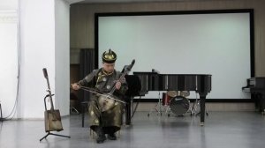 Кара-Сал Бай-Белек "Наигрыши" на тувинском национальном инструменте игил