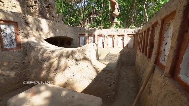 Мужик строит подземный храм с водными горками в туннеле смотреть онлайн