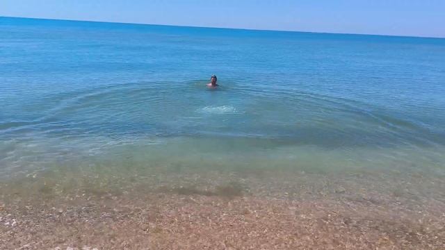 Как выглядит пляж и море на Бугазской косе (станица Благовещенская, недалеко от Витязево)
