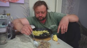 Как вкусно кушаю на ужине и читаю Ваши комментарии