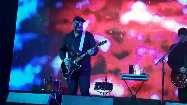 2. Сергей Бобунец - Бесконечность - СПб, клуб Космонавт - 14.04.2023 смотреть онлайн