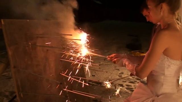 Дорожка из фонтанов - Сергей и Надежда смотреть онлайн