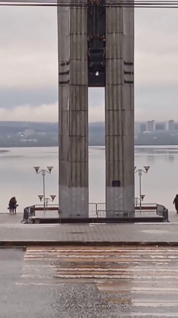 Дождливый Ижевск|Стелла Дружба народов|#shorts #travel #russia #ижевск #удмуртия #визитнаякарточка