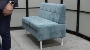 Прямой кухонный диван Авалон с ящиком на деревянных ножках