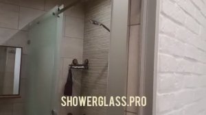 Раздвижная шторка на ванну