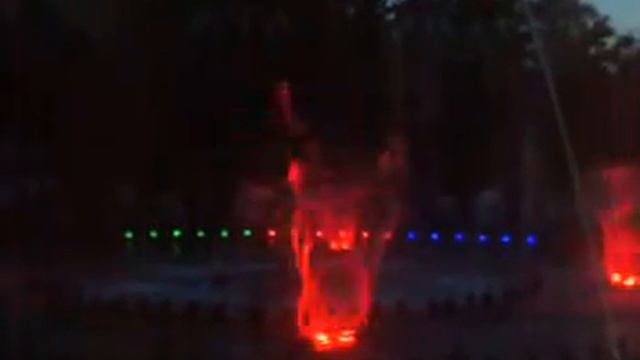 Поющий фонтан город Новороссийск улица Советов смотреть онлайн