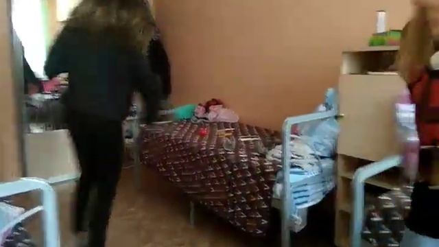 Дол Еланчик. Весенняя смена 2019 смотреть онлайн