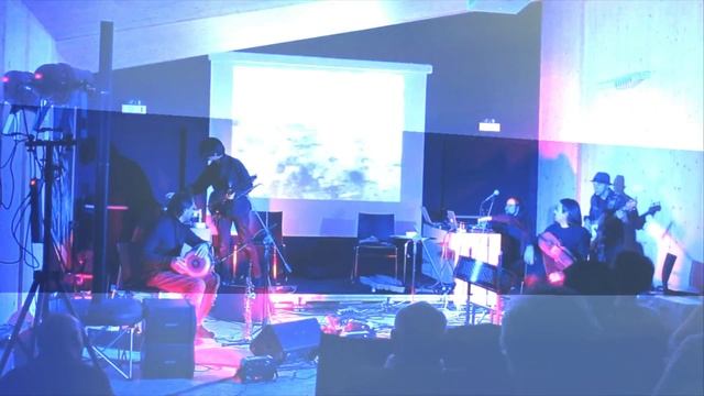 Concert at the Gallerie with Mark Francombe (ex Cranes) смотреть онлайн