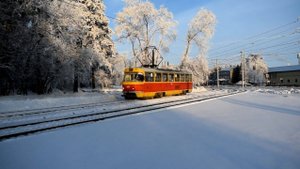 Трамвай Tatra T3SU-1157. Разворот на кольце.