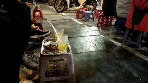 Вечерние улицы Ханоя и вонючая еда
