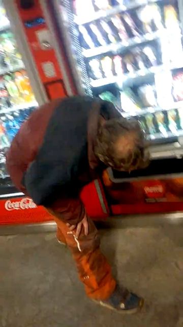 БОМЖ ЕГО ЗОВУТ КОПТЕВО смотреть онлайн