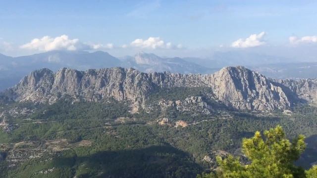 Внизу – Анталия... На горе Тунектепе... Турция (Konyaaltı - Liman). 11.11.2017, 15:14 смотреть онлайн