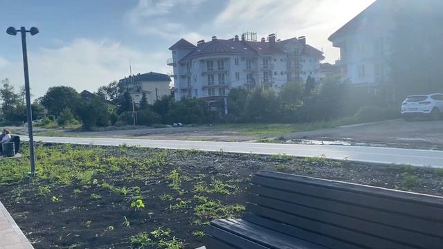Новая речная набережная в Лазаревском! Прогулка по набережной и разговоры о курорте. Сезон 2024 год смотреть онлайн