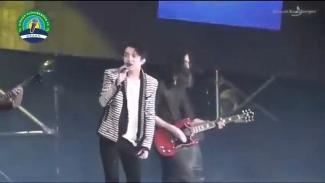 Димаш - Лейла. Выступление это проходило в Китае, в рамках мирового тура D-Dynasty в 2018 году смотреть онлайн