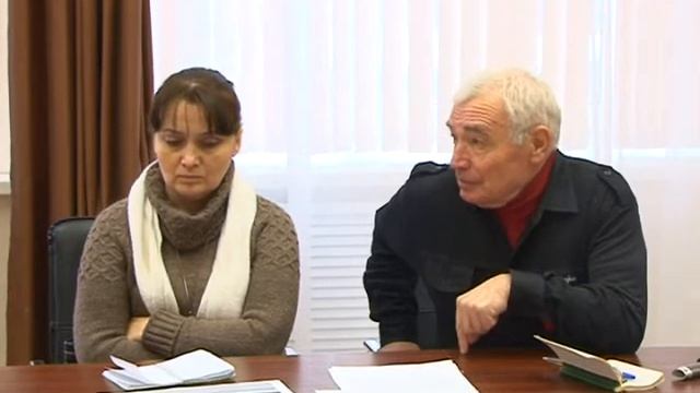 Так все-таки: трибуна или гостиница?