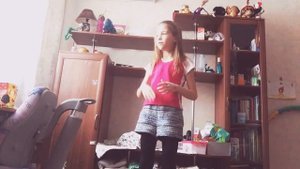 Танец под песнью зая 🐰💃