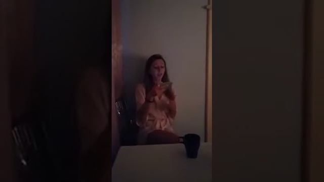 красиво поет смотреть онлайн