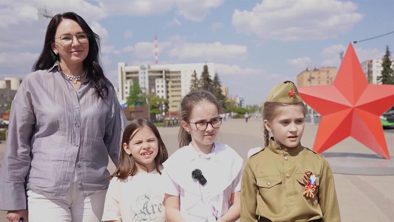 По всей России и за рубежом стартовала акция "Георгиевская ленточка"