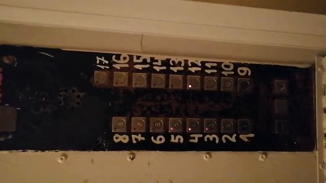 Пассажирский лифт КМЗ @ г. Москва, г. Троицк, Октябрьский проспект, д. 31 (25) смотреть онлайн