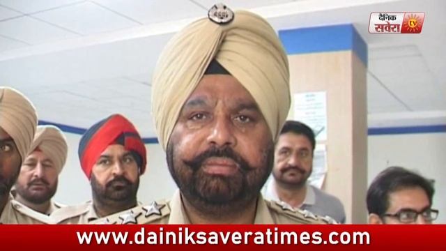 Tarn Taran में लुटेरों ने बनाया SBI Bank को निशाना смотреть онлайн