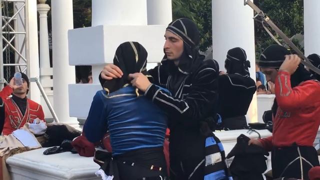 Грузинские танцы. Подготовка к выступлению смотреть онлайн