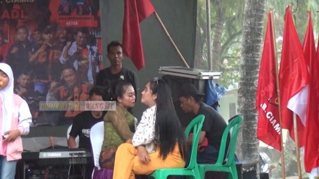 SI KECIL COVER LAGU RITA SUGIARTO ( Official musik video ) смотреть онлайн