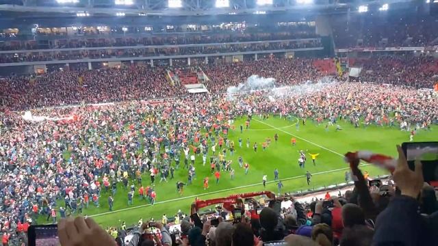 Спартак празднует с фанатами чемпионство