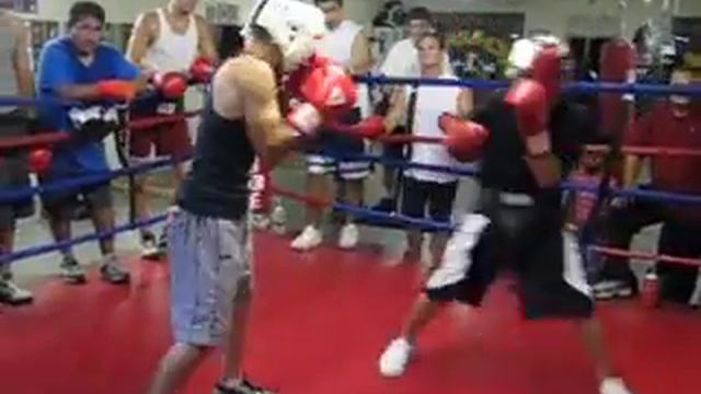 Michael vs. Antonio Round 1 смотреть онлайн