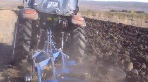 Tractor LOVOL TB 754  plug UNLU 3х30