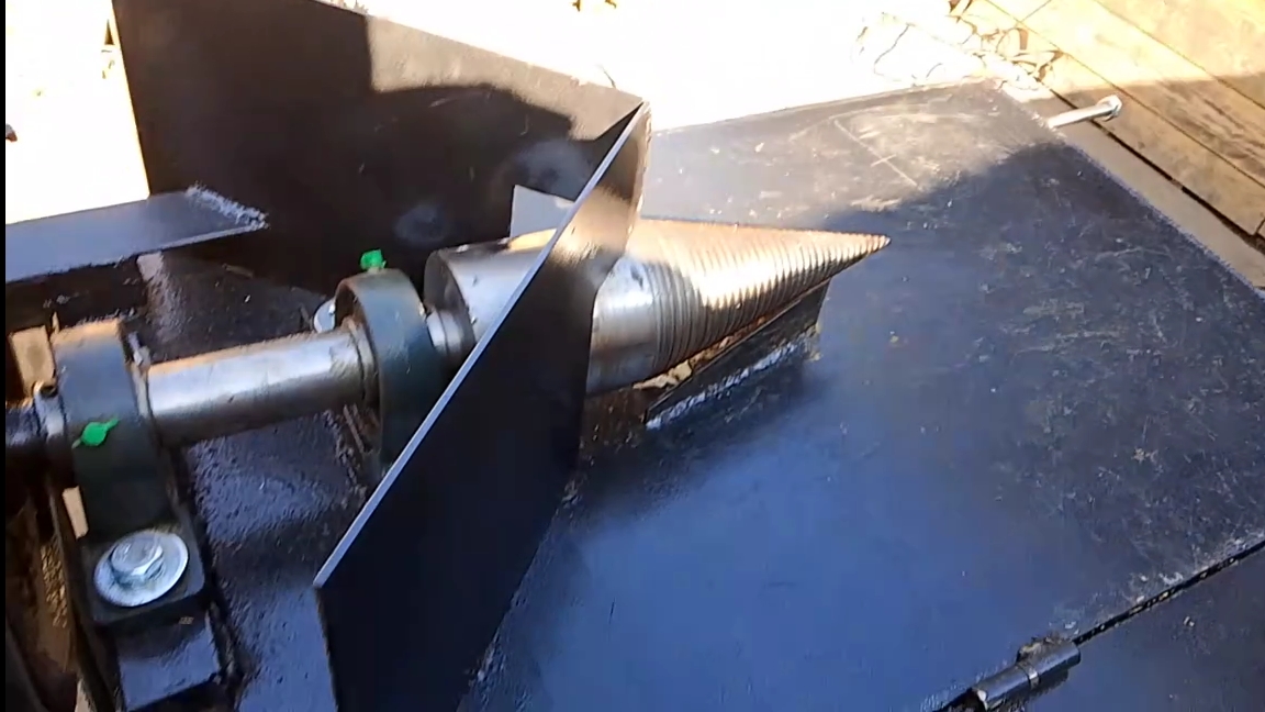 Финал сборки винтового дровокола смотреть онлайн