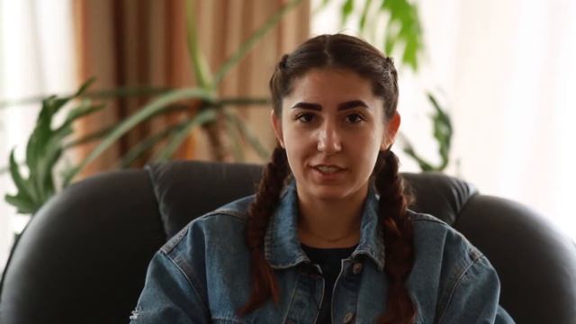 Видеоинтервью с руководителем лагеря Галилео Кидс смотреть онлайн