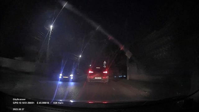 Саратов т108хо Урод калитку открывает Что хочет непонятно смотреть онлайн